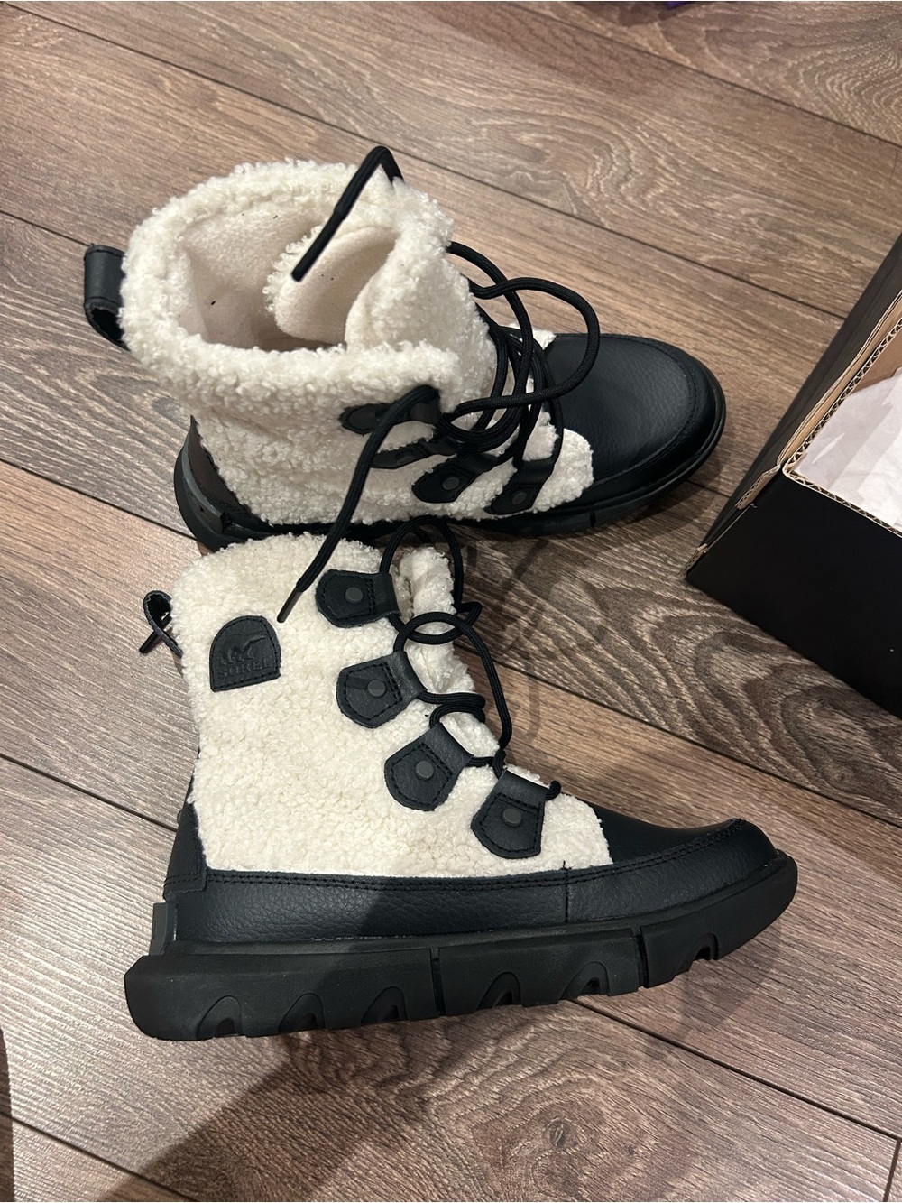 Sorel Black and Cream Sherpa Lace-Up Winter Boots